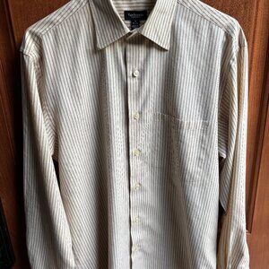 Van Heusen Long Sleeve Button Down Size M 15-15.5 Striped No-Iron Dress Shirt